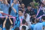 深圳球迷現(xiàn)場求婚成功，新鵬城官博：見證一場勝利，見證一生約定